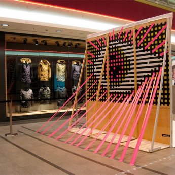 Bild 01-Auge- 3D-Klebeband-Installation-Live-Taping-Hamburg-2014