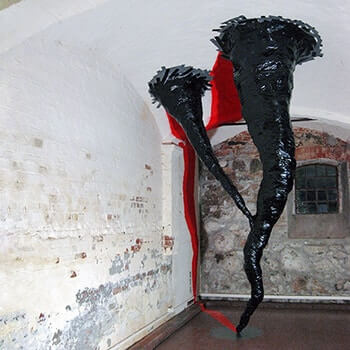 Portable tornado- Klebeband Kunstwerk-Rauminstallation von Ostap, 2014