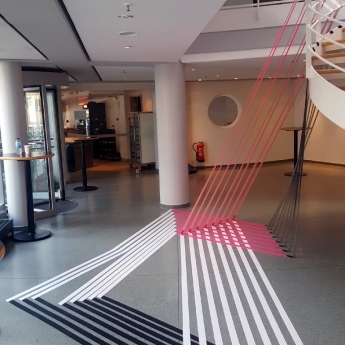 Bild 03- 3D Klebeband Kunstwerk von Selfmadecrew auf DGPS 2016 Verleihung Event in Hamburg