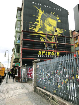 Bei der Arbeit auf Gerüst- Spenser Confidential Filmposter Mural