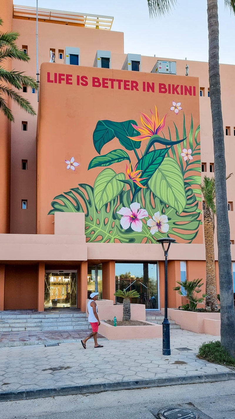 Hotelfassaden-Mural Mallorca
